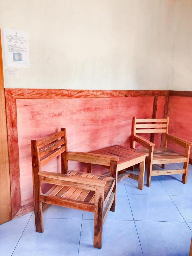 Santai Bungalow กีลีตราวางัน ภายนอก รูปภาพ